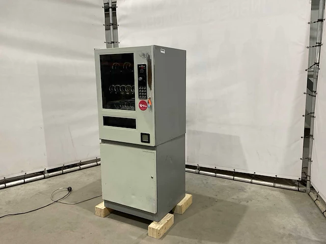 Automatic snoepautomaat - afbeelding 1 van  10