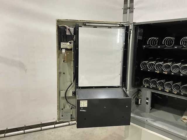 Automatic snoepautomaat - afbeelding 7 van  10