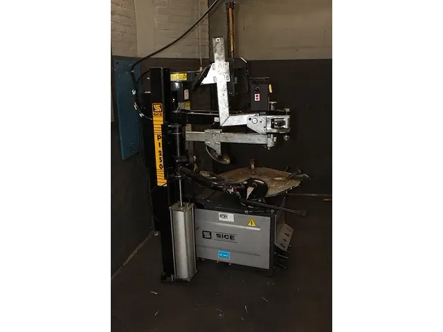 Automatische de-monteermachine sice type s 45 top voor personen- en bestelwagens met pt 250 hulparm. bereik... - afbeelding 3 van  4