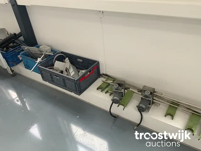 Automatische folder lijmmachine - afbeelding 8 van  16