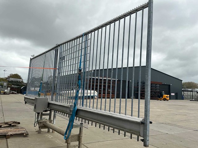 Automatische schuifpoort (7,84 mtr) - afbeelding 14 van  19