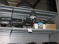 Autoradio's t.b.v. mercedes benz in diverse uitvoeringen. totaal 12 stuks