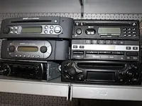 Autoradio's t.b.v. mercedes benz in diverse uitvoeringen. totaal 12 stuks - afbeelding 2 van  4