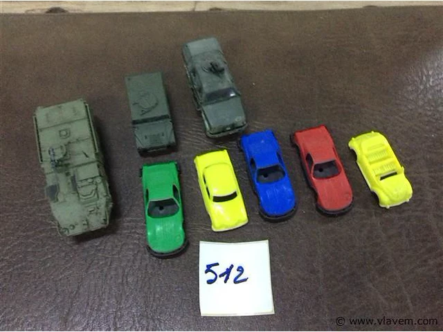 Auto's - afbeelding 1 van  3