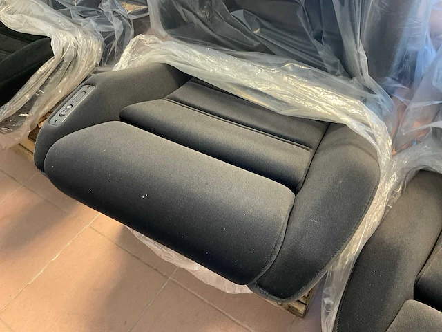 Autostoelen (ongebruikt/showroom) (24x) - afbeelding 4 van  24