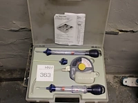 Autotestset voor accu en radiator in kunststof koffer. - afbeelding 1 van  2