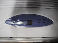 Aux - afbeelding 2 van  11