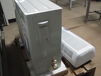 Aux - afbeelding 5 van  11