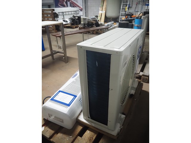 Aux - afbeelding 6 van  11