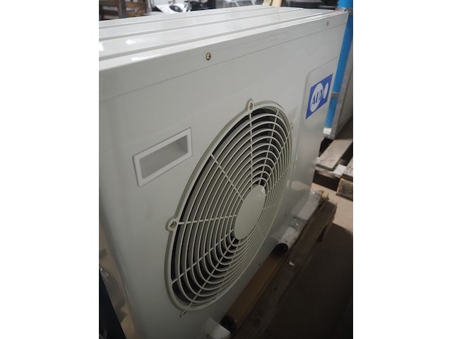 Aux - afbeelding 7 van  11