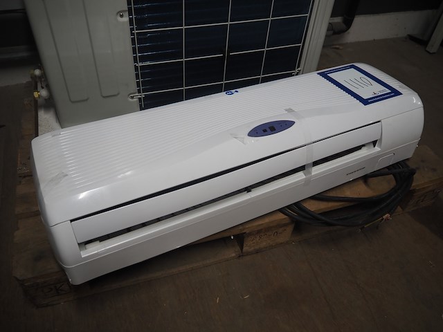 Aux - afbeelding 10 van  11