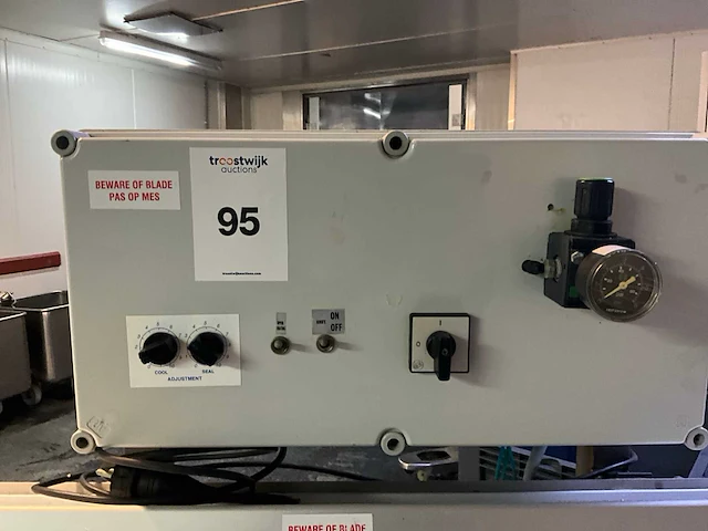 Av - smsj200 - rvs seal machine - afbeelding 4 van  13