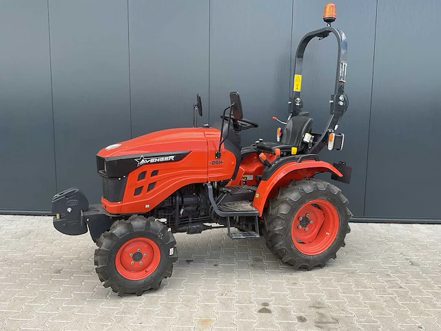 Avenger minitractor - afbeelding 1 van  27