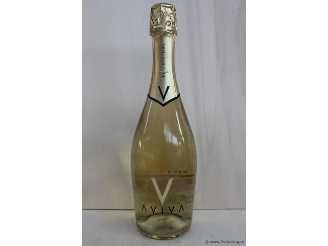 Aviva gold wijn - 75 cl - winkelverkoopprijs € 11.00 - afbeelding 1 van  3
