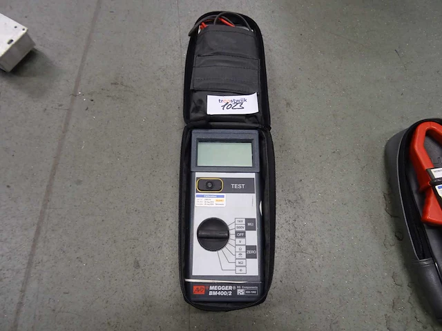 Avo - megger bm400/2 - meetapparaat - afbeelding 1 van  1