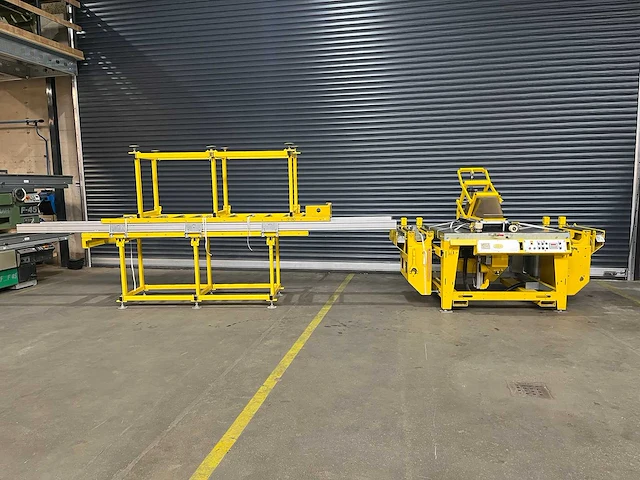 Avola - 2011 - gama 65 k - afkortcirkelzaagmachine - afbeelding 1 van  17