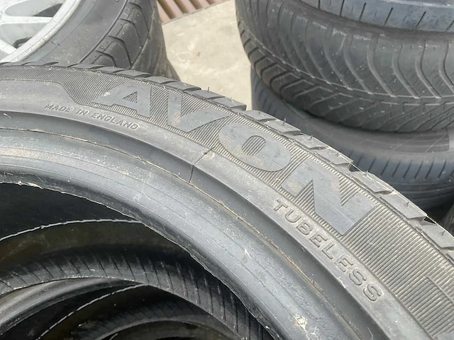 Avon autoband 245/40 zr18 (4x) - afbeelding 12 van  12