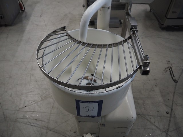 Aw - afbeelding 5 van  7