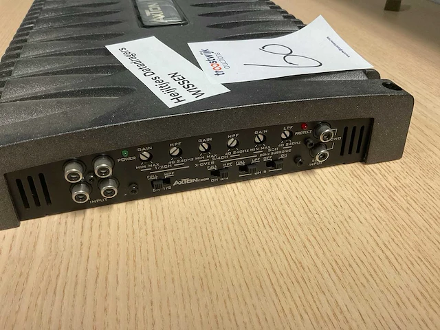 Axton c608 versterker - afbeelding 4 van  6