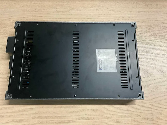 Axton c608 versterker - afbeelding 5 van  6