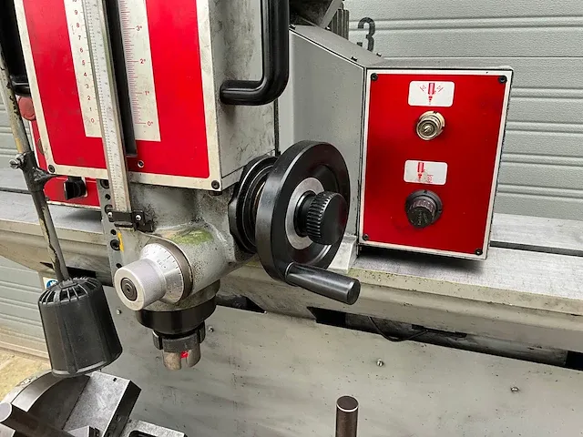 Az vv-100 klepzitting bewerkingmachine - afbeelding 2 van  16