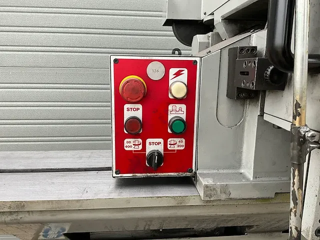 Az vv-100 klepzitting bewerkingmachine - afbeelding 15 van  16