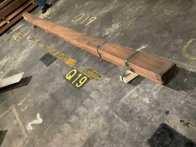 Azobé balk 60x150 mm (2x) - afbeelding 3 van  4