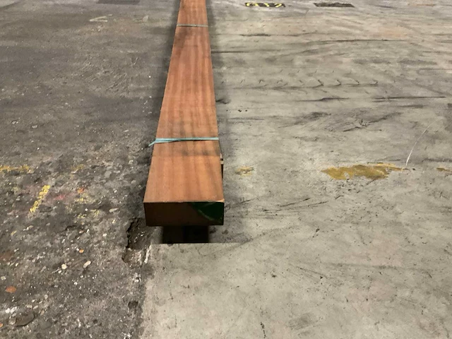 Azobe balk 80x200 mm - afbeelding 4 van  5