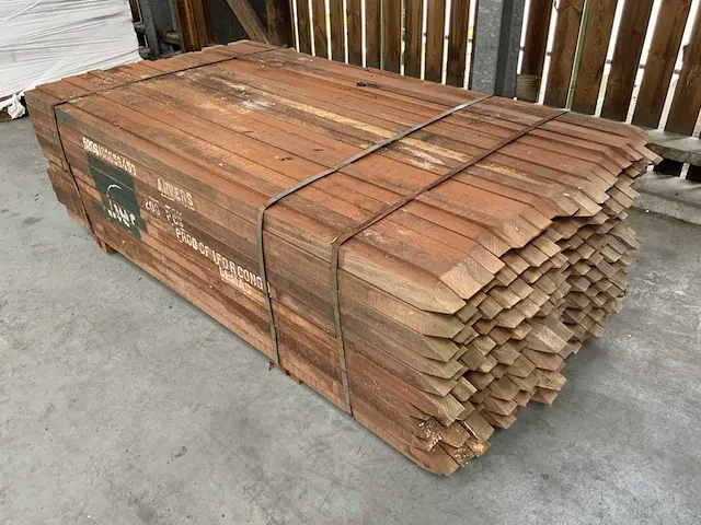 Azobe gepunt tuinpaal (400x) - afbeelding 1 van  3