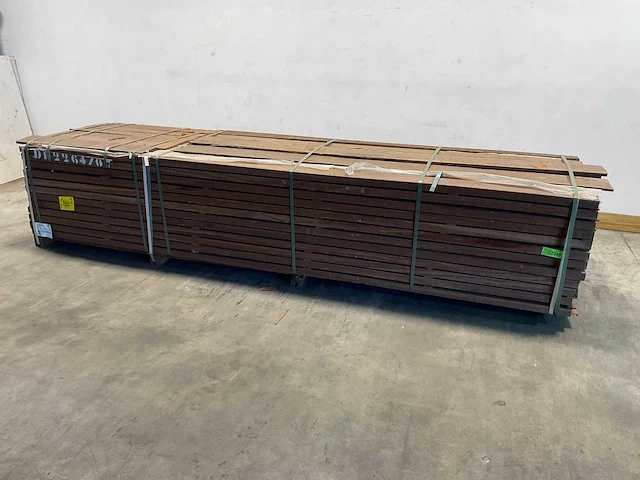 Azobé hardhouten regel geschaafd 350x9x4,5 cm (33x) - afbeelding 1 van  7