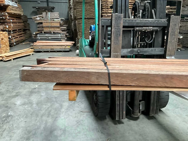 Azobé hardhouten tuinpaal gepunt 270x7x7 cm (9x) - afbeelding 9 van  13