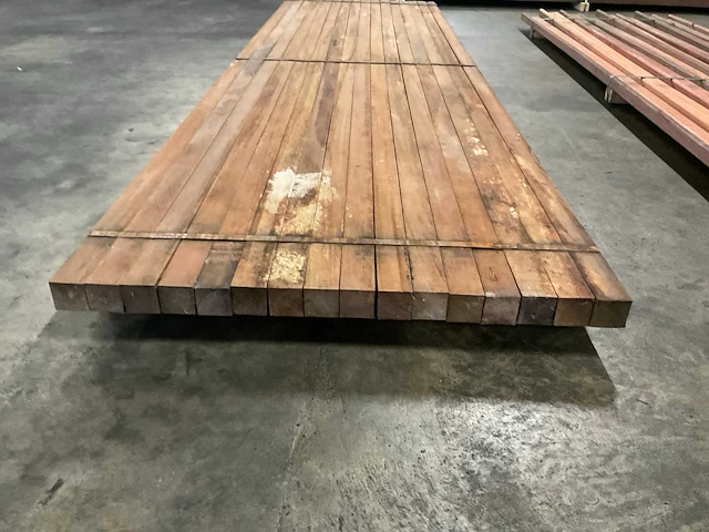 Azobé palen 60x60 mm (16x) - afbeelding 2 van  5