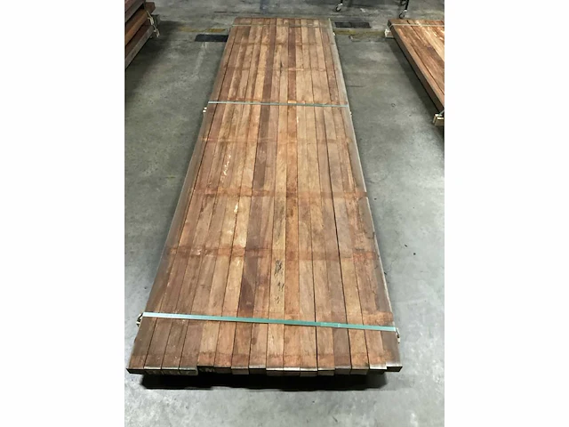 Azobé palen 60x60 mm (16x) - afbeelding 5 van  5