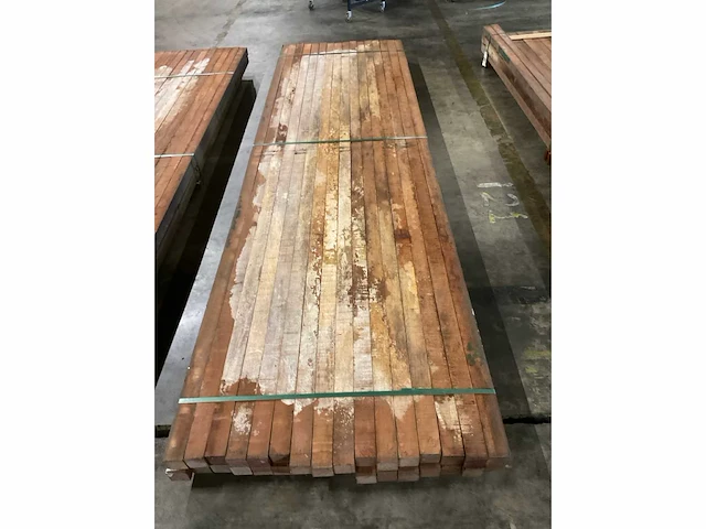Azobé palen 60x60 mm (32x) - afbeelding 5 van  5