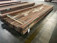 Azobé palen 60x60 mm (34x) - afbeelding 1 van  5