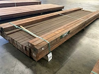 Azobé palen 60x60 mm (36x) - afbeelding 1 van  5