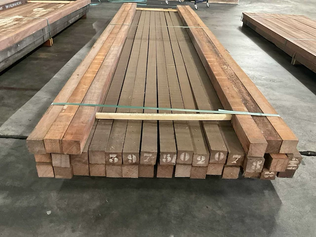 Azobé palen 60x60 mm (36x) - afbeelding 4 van  5