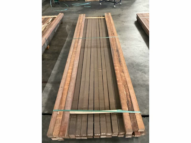 Azobé palen 60x60 mm (36x) - afbeelding 5 van  5