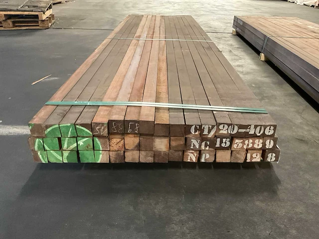 Azobé palen 60x60 mm (48x) - afbeelding 2 van  5