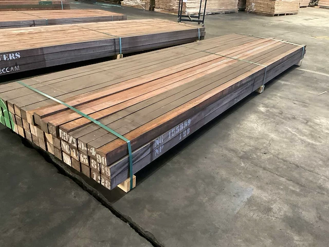 Azobé palen 60x60 mm (48x) - afbeelding 3 van  5