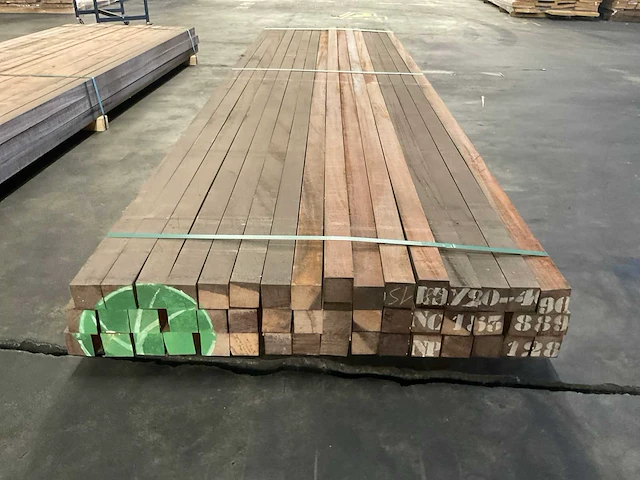 Azobé palen 60x60 mm (48x) - afbeelding 4 van  5