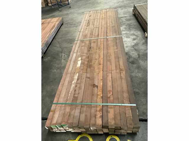 Azobé palen 60x60 mm (48x) - afbeelding 5 van  5