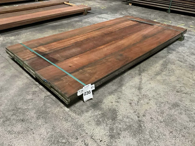 Azobe planken 20x200 mm (15x) - afbeelding 1 van  5