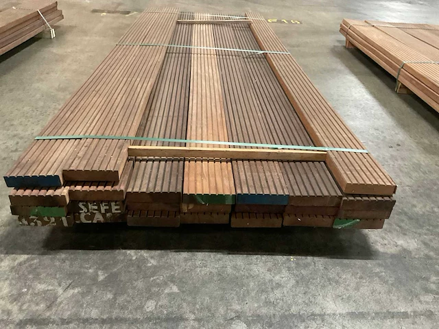 Azobé planken geschaafd 35x140 mm (24x) - afbeelding 2 van  6