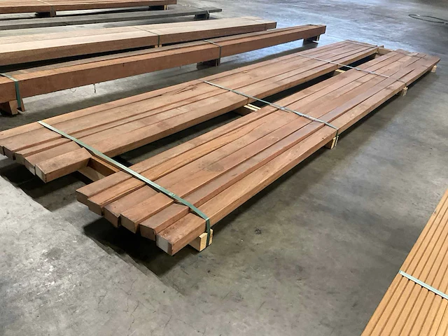 Azobé regels geschaafd 45x70 mm (12x) - afbeelding 3 van  6