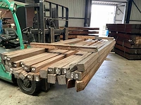 Azobé tuinpaal gepunt met v-groef 300cm (32x) - afbeelding 5 van  8