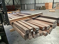 Azobé tuinpaal gepunt met v-groef 300cm (32x) - afbeelding 7 van  8