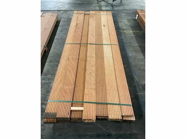 Azobé vlonderdelen antislip 21x145 mm (41x) - afbeelding 5 van  6