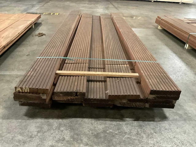 Azobé vlonderdelen antislip 35x190 mm (16x) - afbeelding 2 van  6