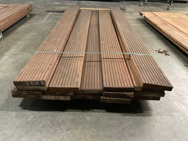 Azobé vlonderdelen antislip 35x190 mm (16x) - afbeelding 4 van  6